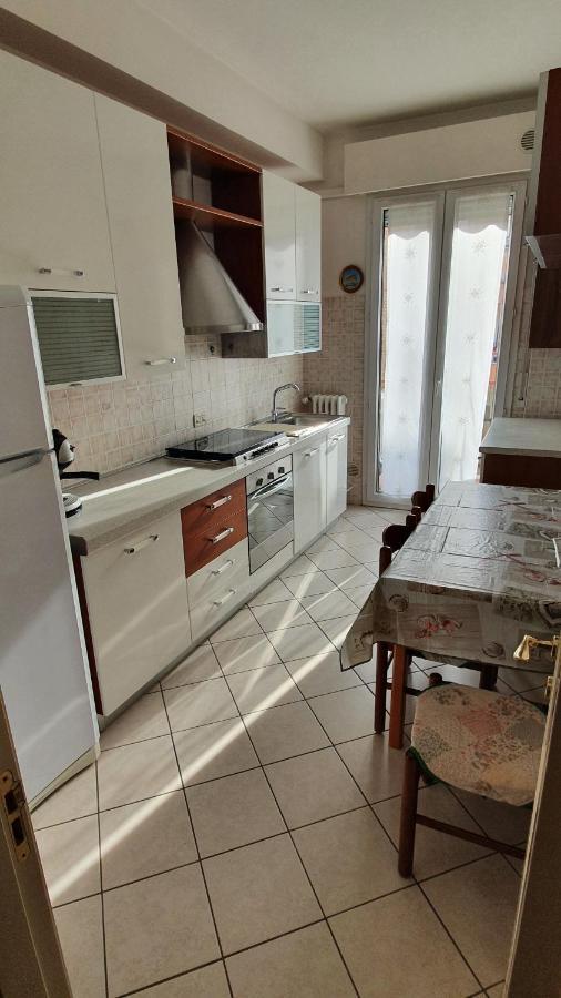 Comfort House Песаро Екстериор снимка